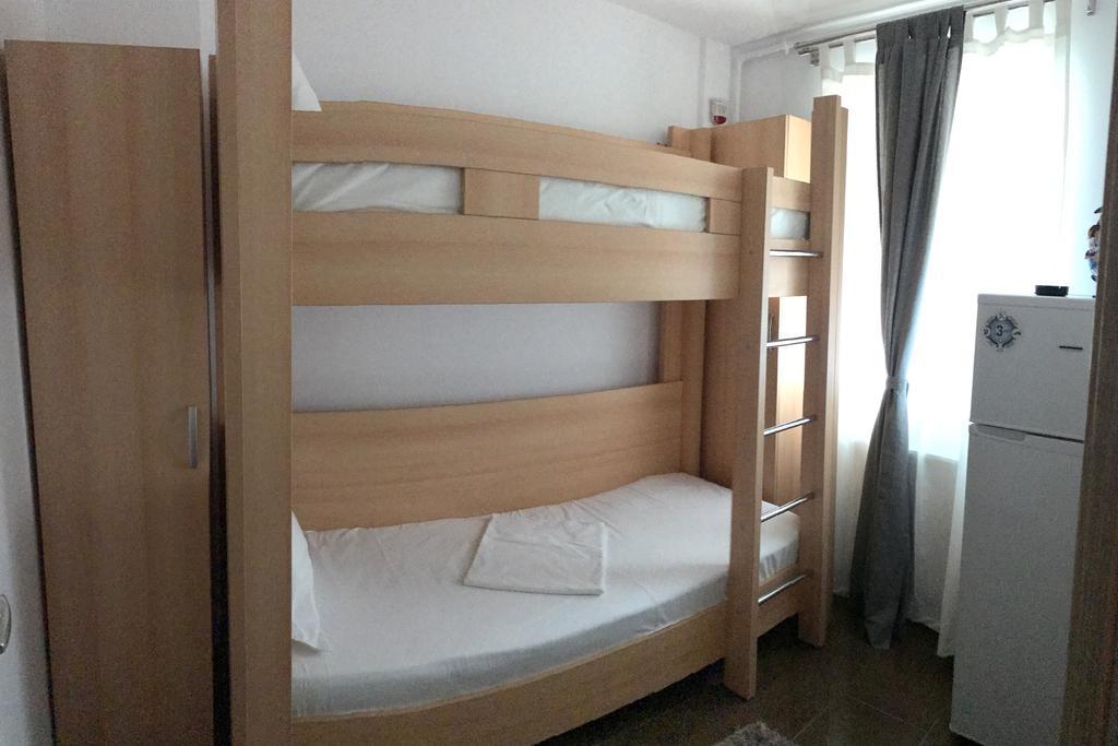 Hotel Nova Residence Popesti-Leordeni エクステリア 写真