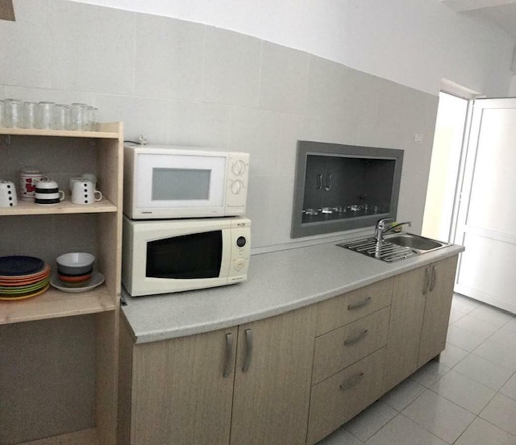 Hotel Nova Residence Popesti-Leordeni エクステリア 写真