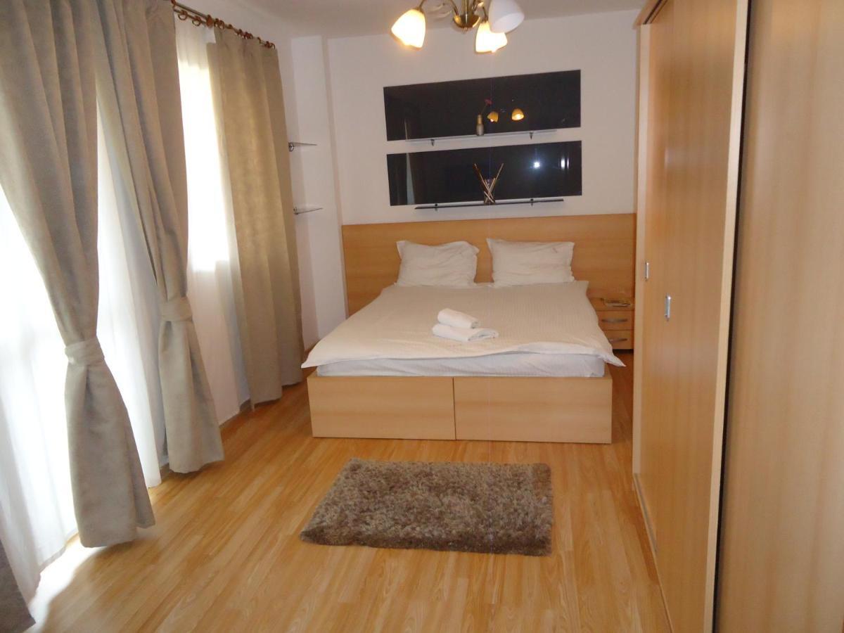 Hotel Nova Residence Popesti-Leordeni エクステリア 写真